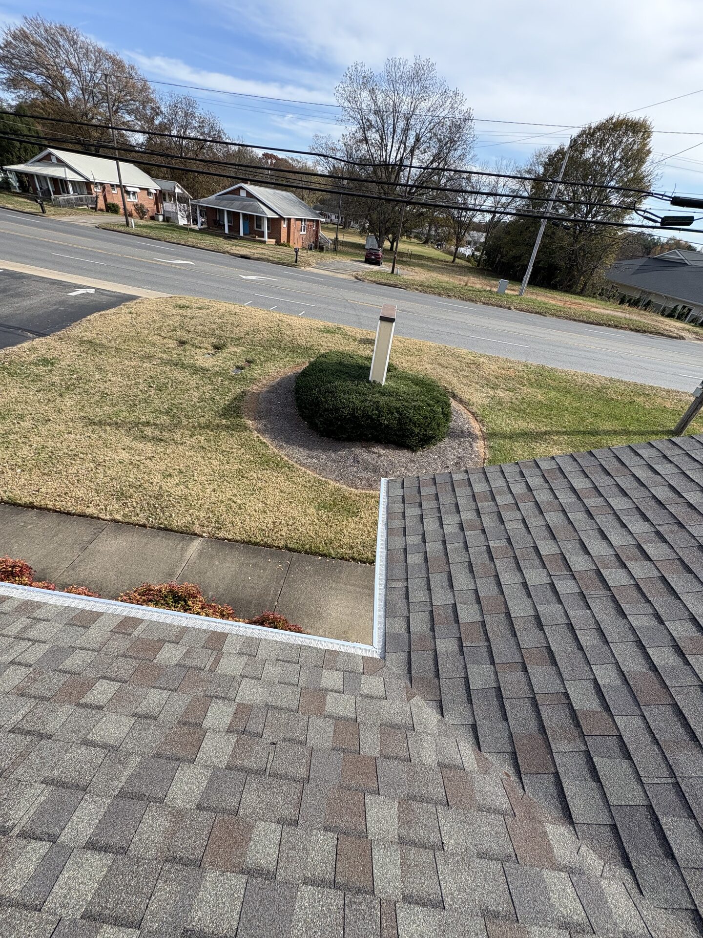 Seamless gutter installed on a Carolina home