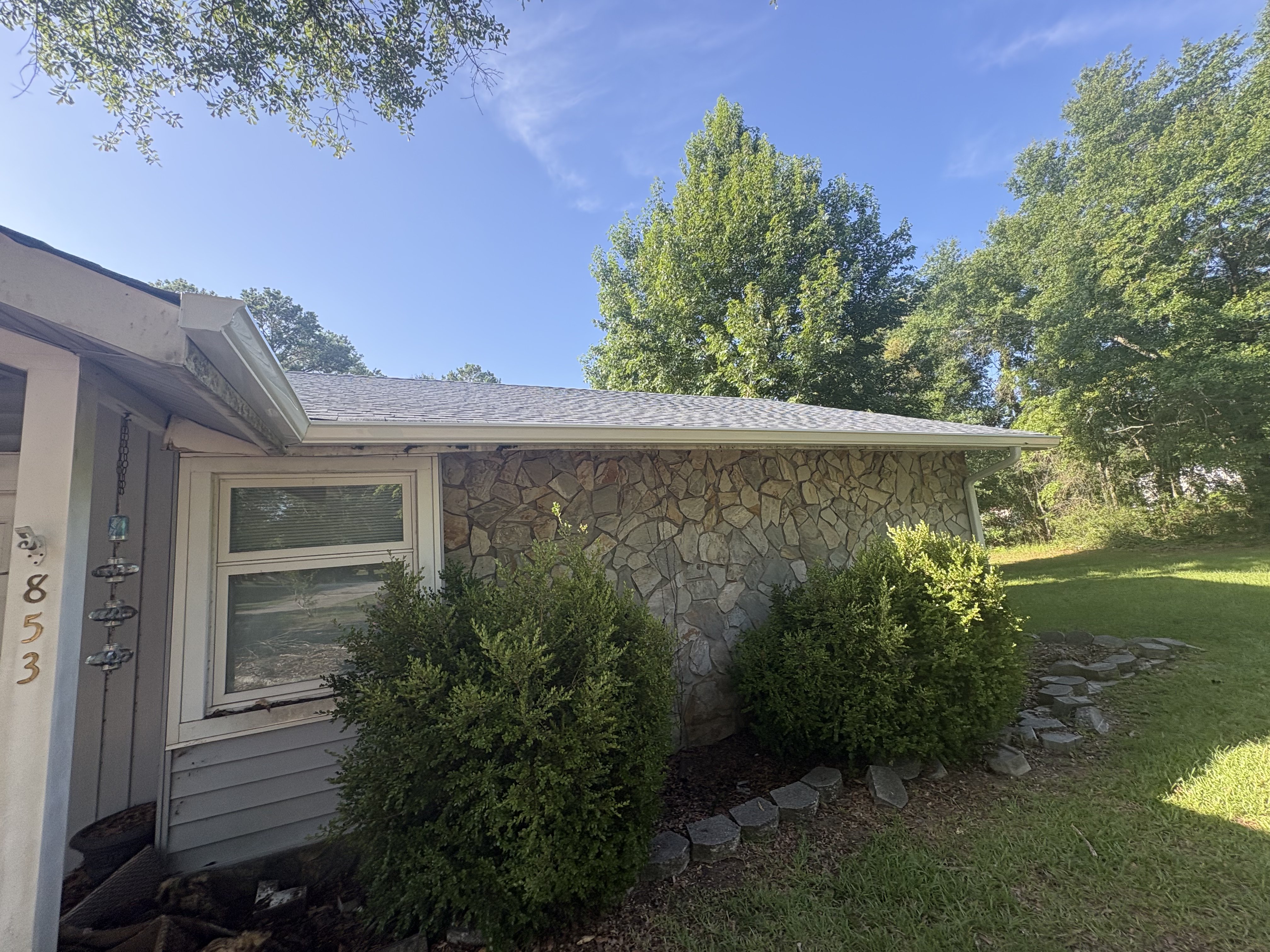 Recent seamless gutter install 11